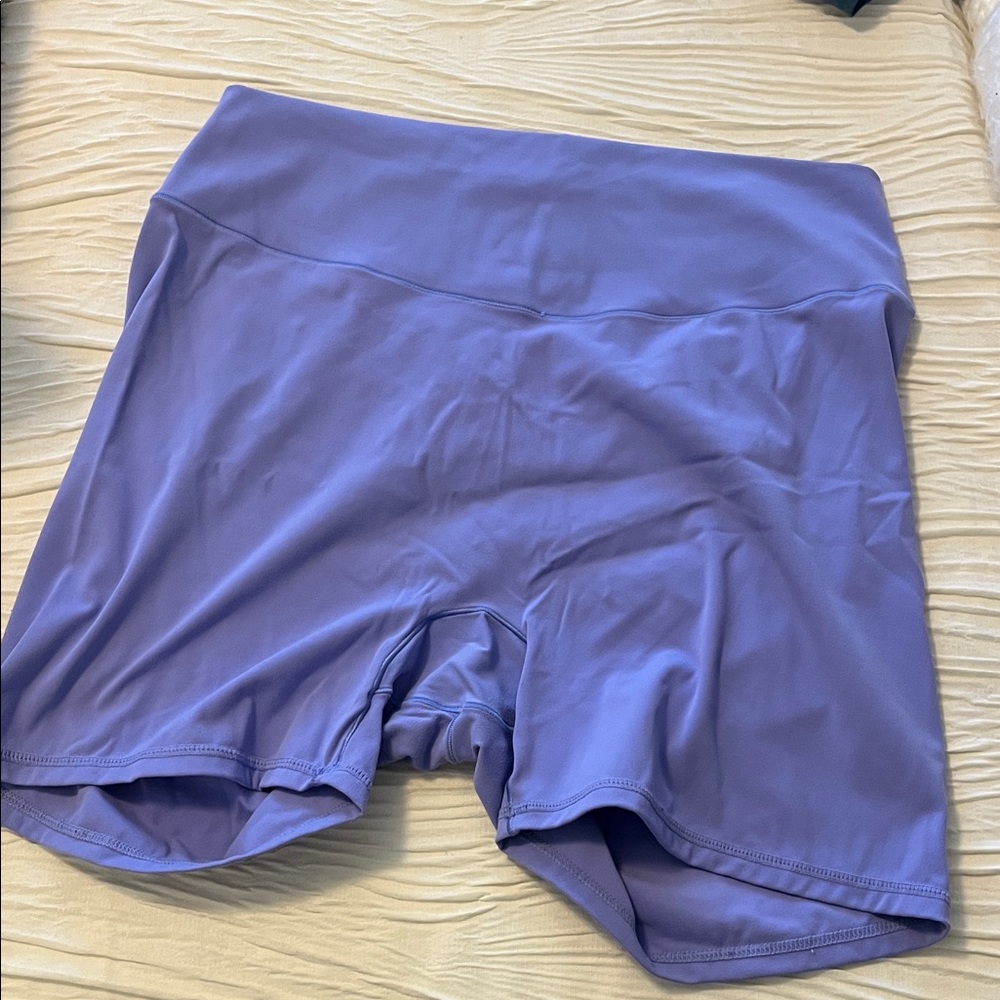 High-Waist Women's Bike Shorts in Lavender